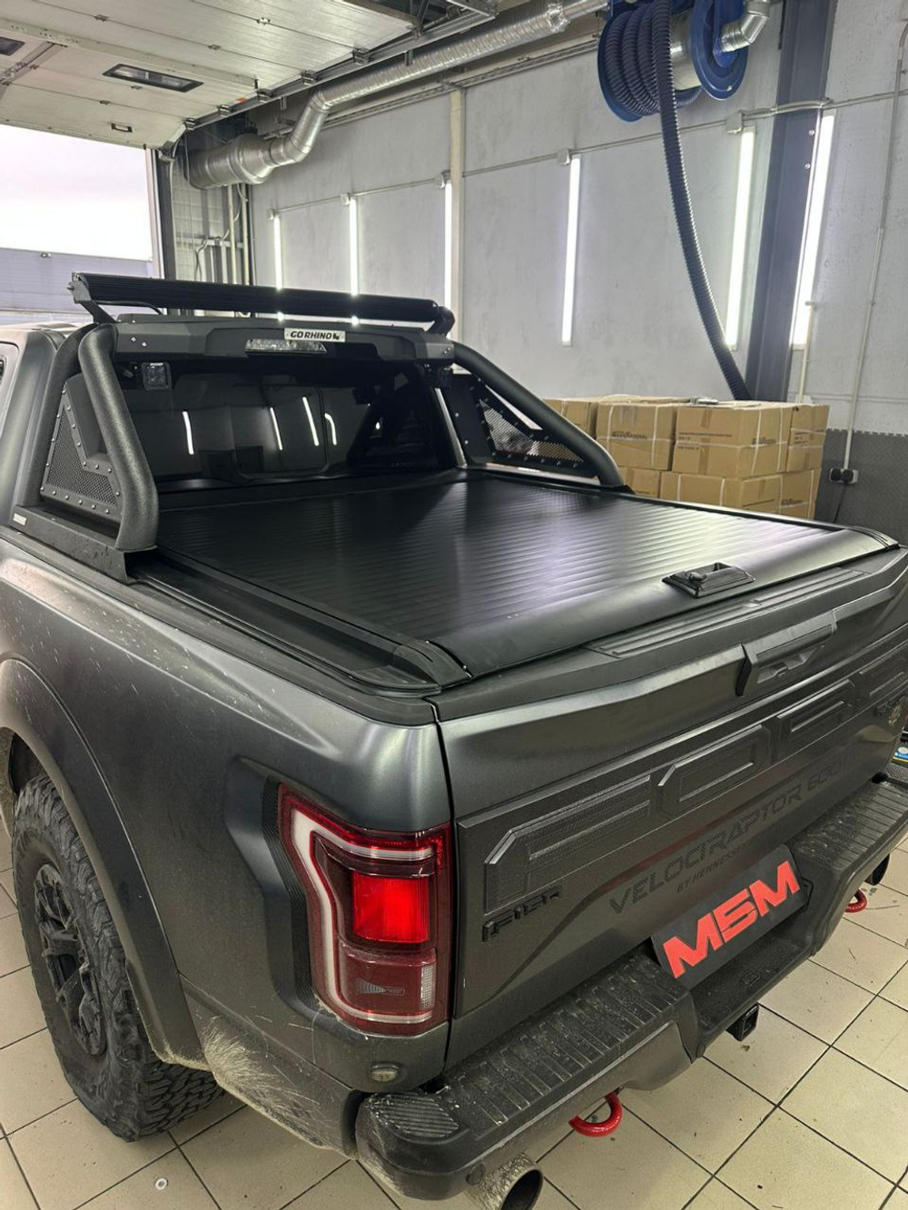 Роллета механическая на пикап Ford F-150 5.5 FT (крышка кузова )