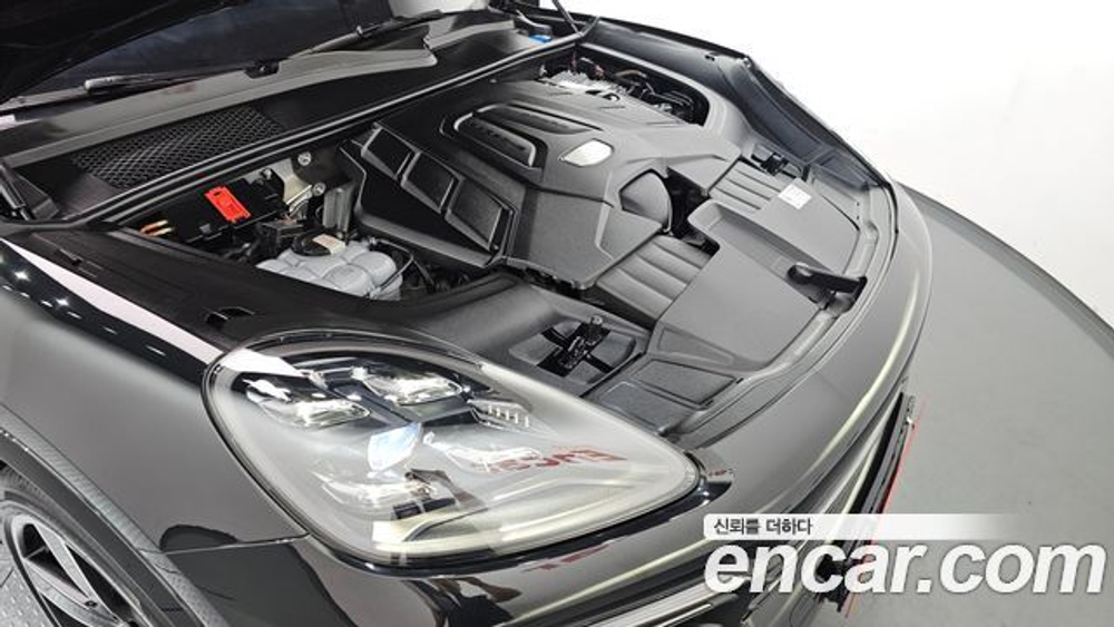 Porsche Cayenne 3.0 COUPE PLATINUM EDITION — 2023