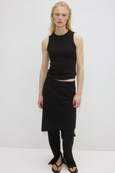 Топ Cooling без рукавов со встроенным бюстгальтером Slim Fit - H&M