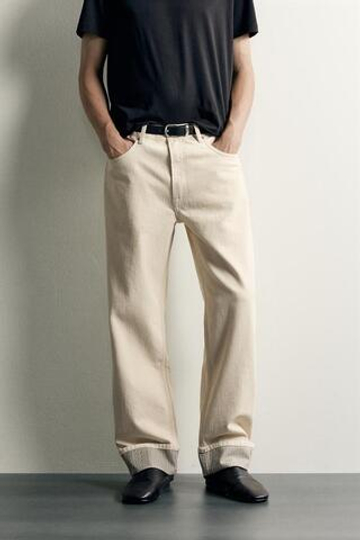 ZARA ДЖИНСЫ STRAIGHT FIT С КОНТРАСТНЫМИ ОТВОРОТАМИ, ЭКРЮ