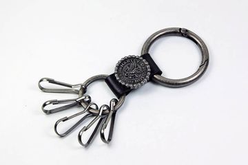 Брелок Лого Harley Davidson ( чёрный / коричневый )