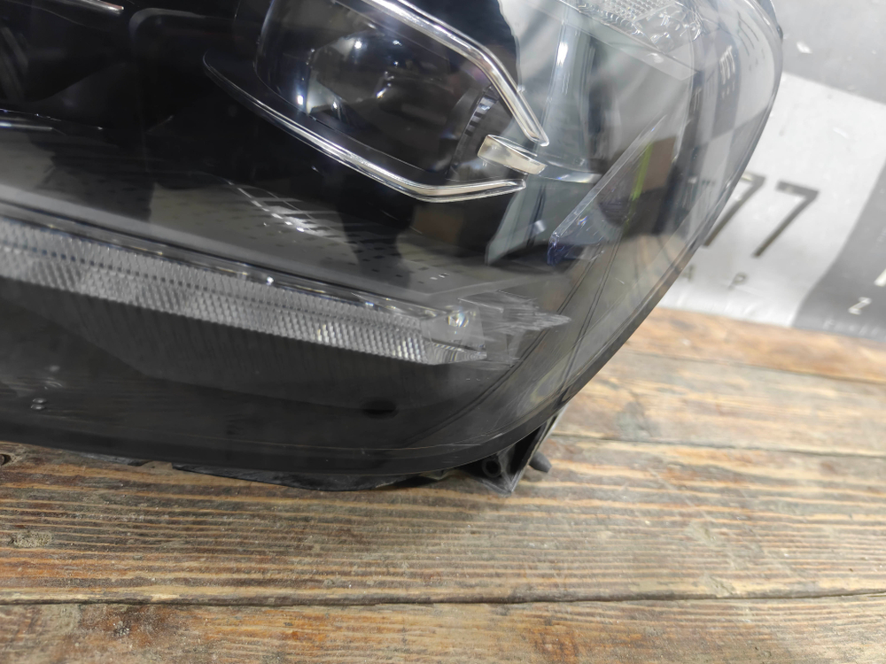 Фара левая LED Geely Monjaro 21-нв Б/У Оригинал 7051047300