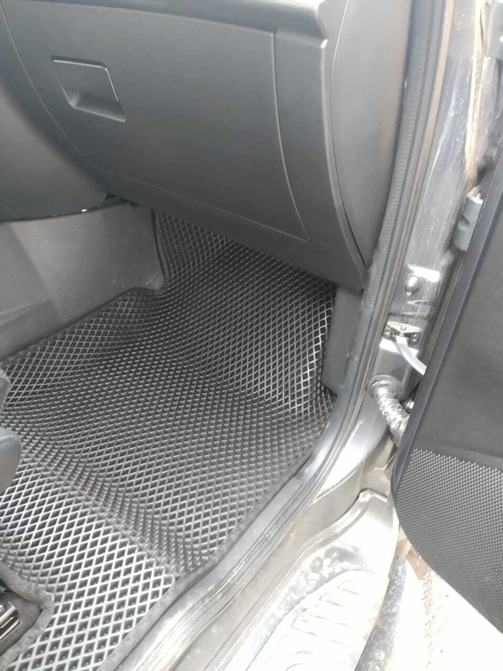 Автоковрики для UAZ Patriot АКПП