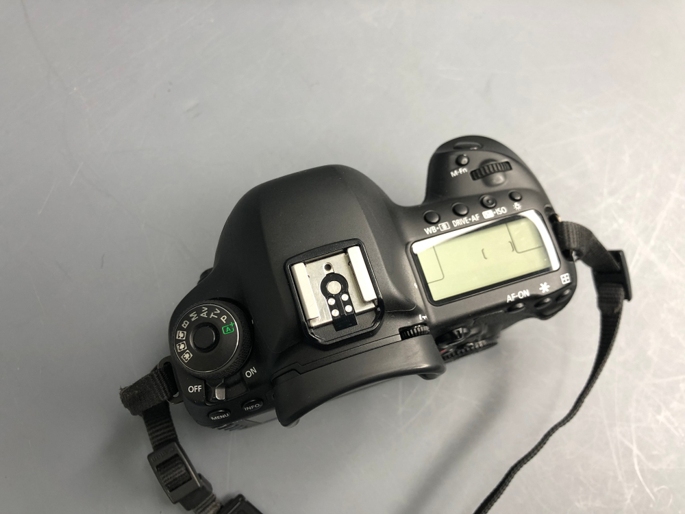 Canon EOS 5D Mark IV 32.000 кадров