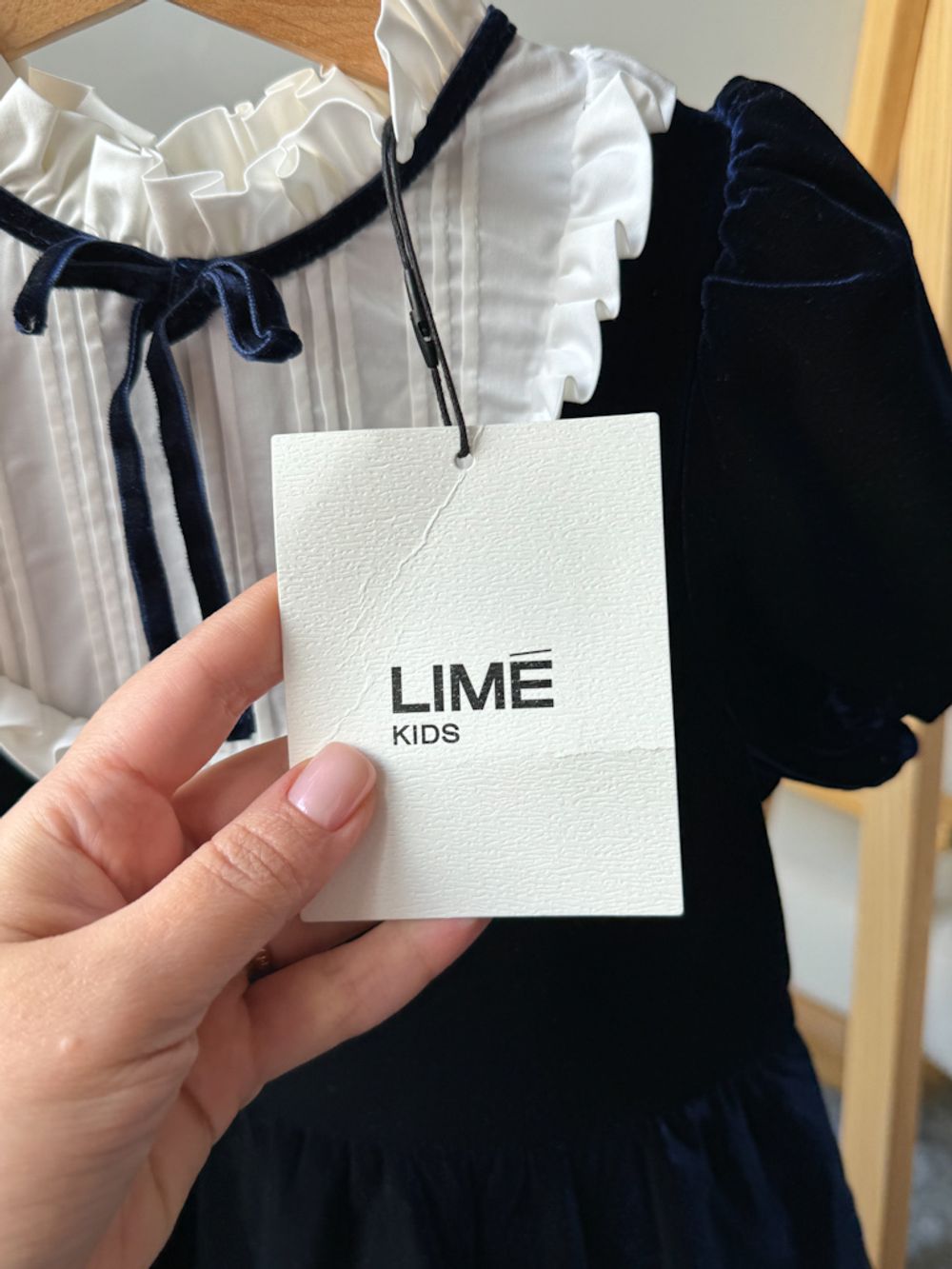 Новое бархатное платье Lime Kids, 104