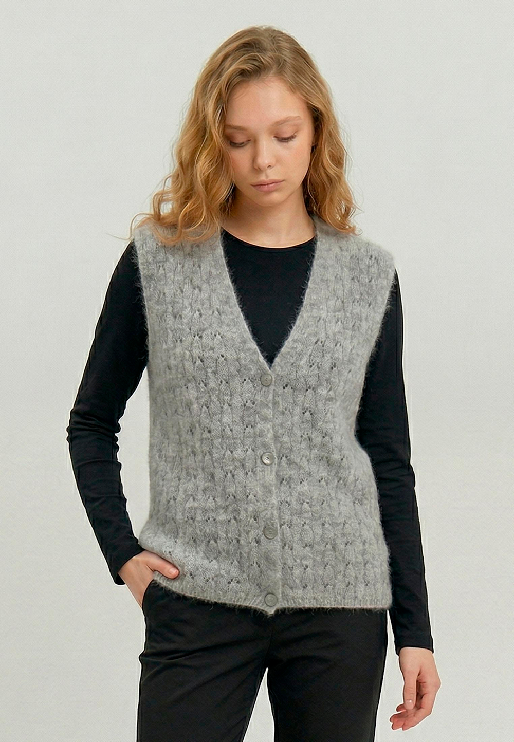 Жилет женский на пуговицах Т047-03 серый