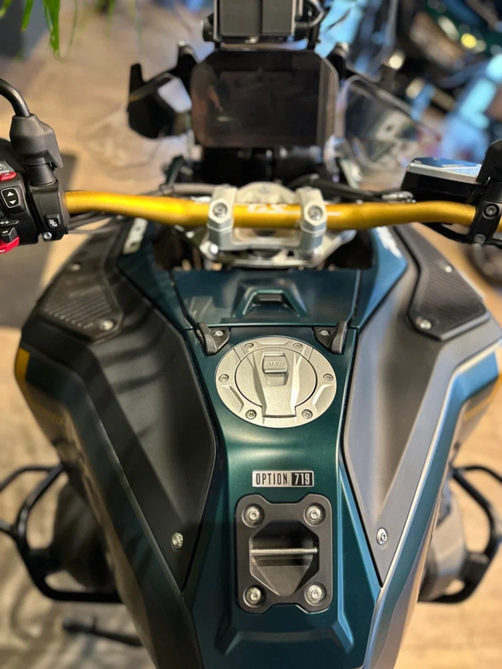 BMW R 1300 GS Adventure АКПП, 2025 зеленый