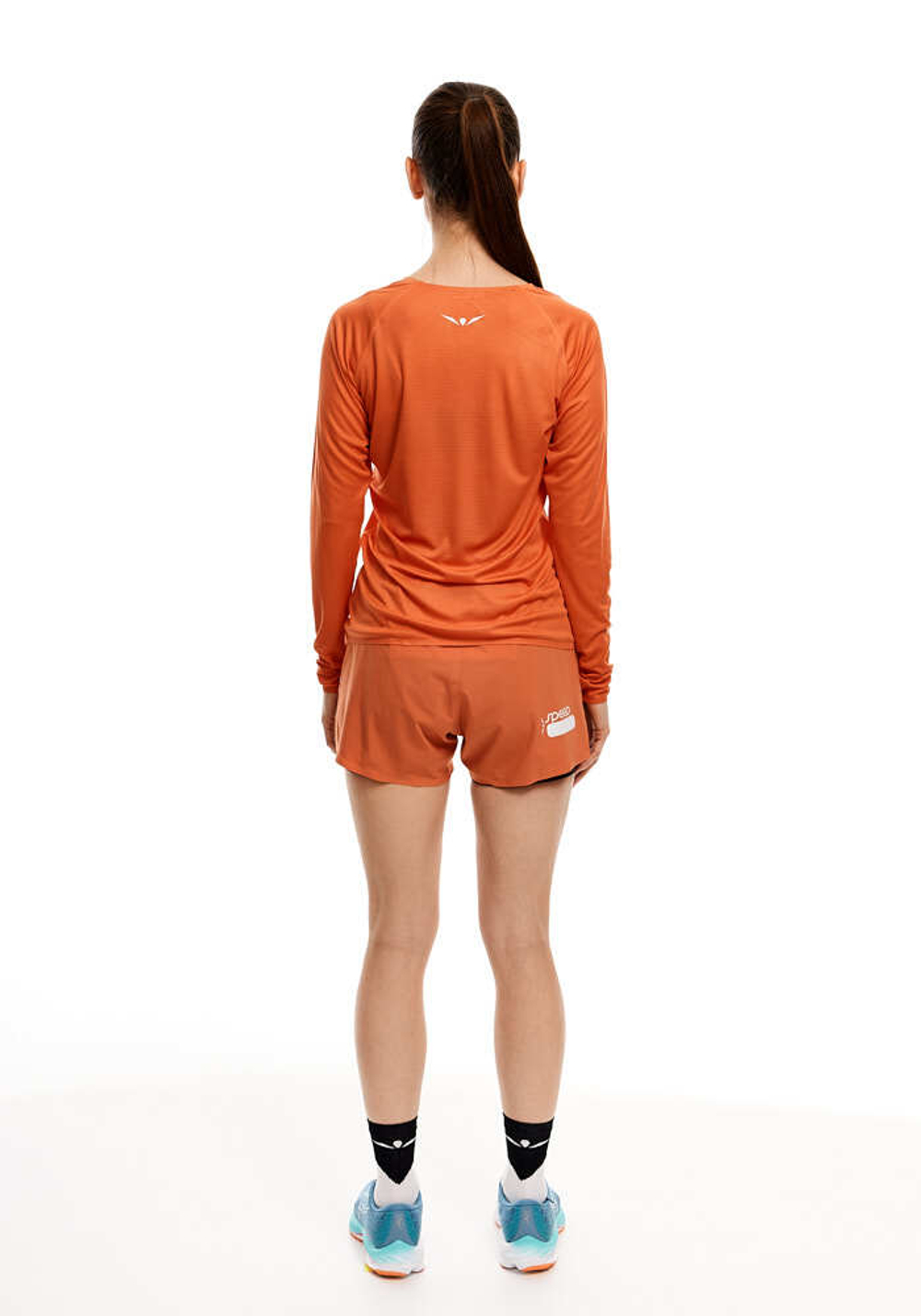 ЛОНГСЛИВ ЖЕНСКИЙ LONG SLEEVE SUPER LIGHT TEE | TIGERLILY