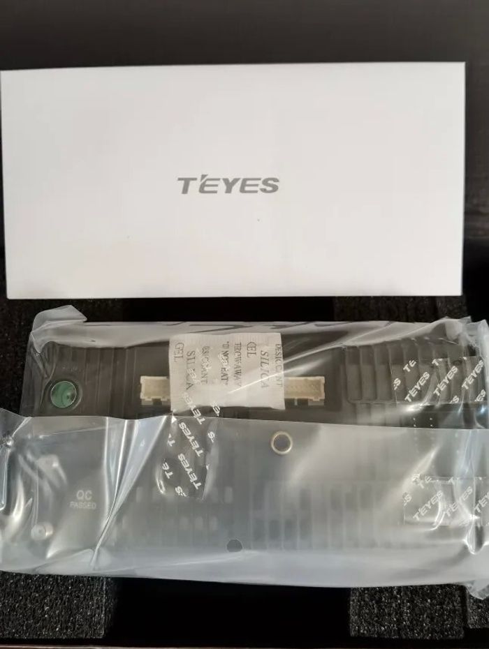 2DIN магнитола - Teyes CC2 PLUS монитор 7" IPS на Android 10, Быстрая, 4G SIM-слот