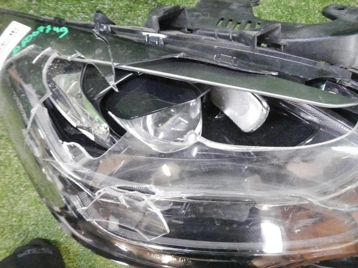 Фара правая Kia K900 KH (2018-2022) LED
