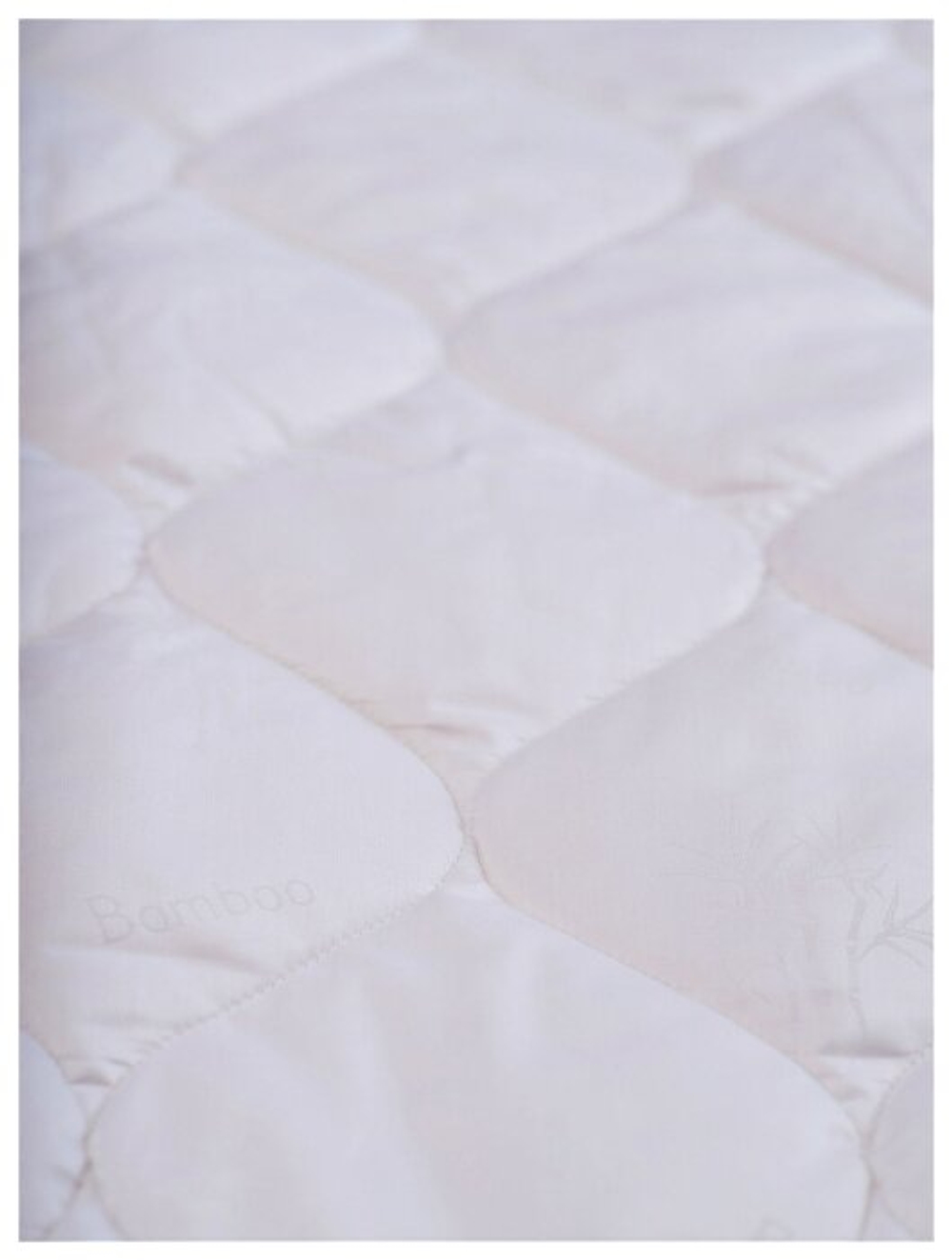 Одеяло GoldTex HomeTextile BAMBOO бамбук/сатин-жаккард 140*205см. 1,5 сп. Белый