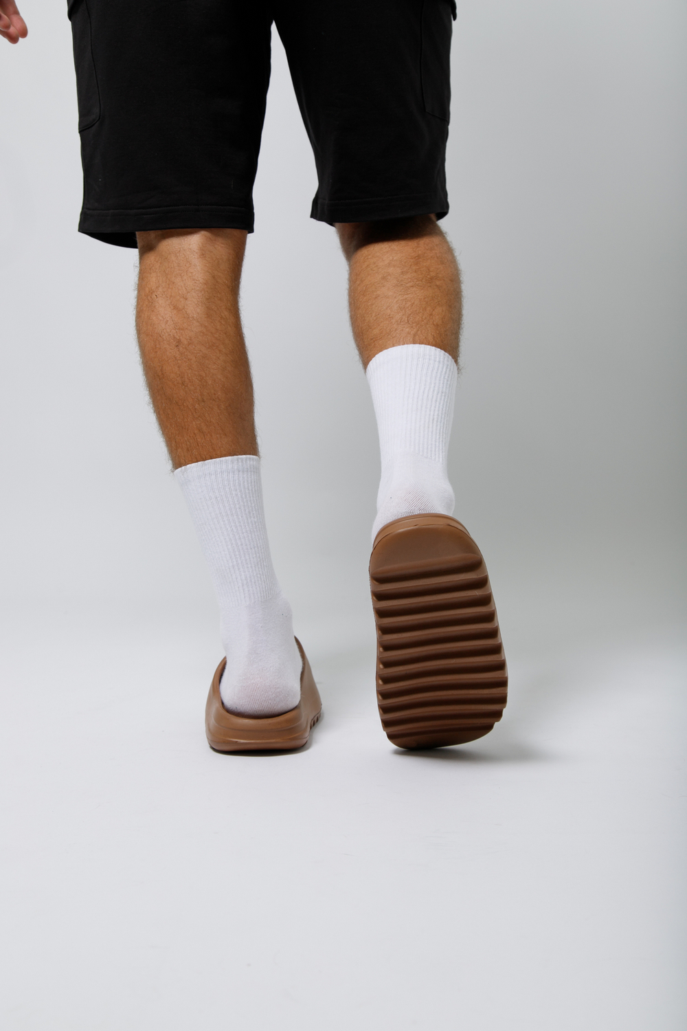 Тапочки YEEZY SLIDE (корич.)