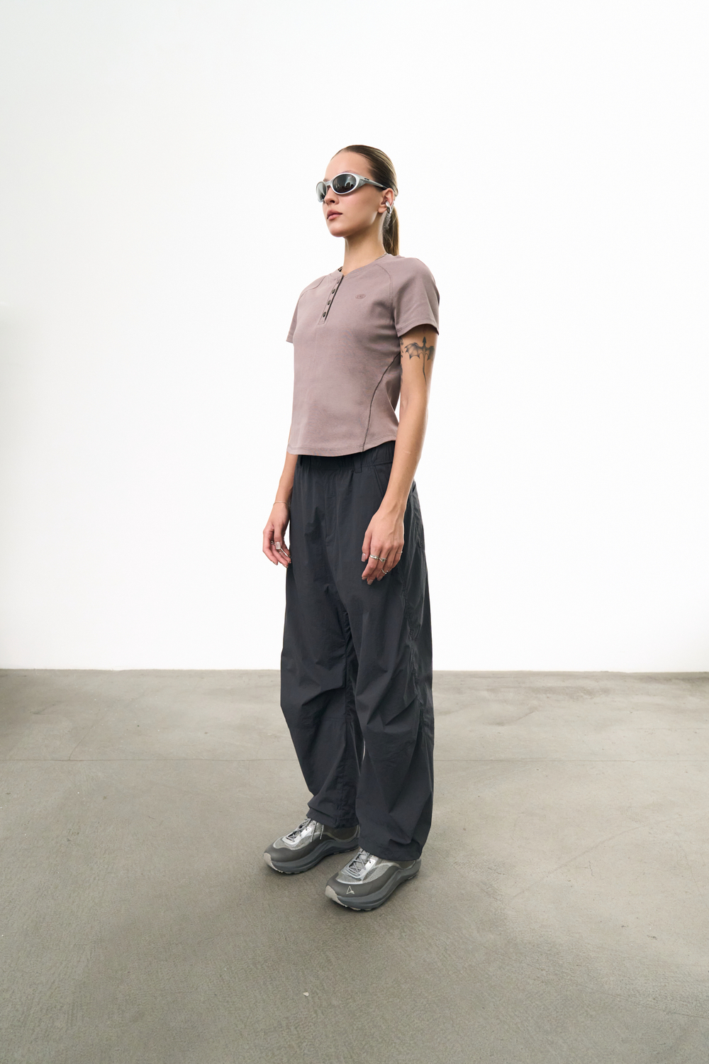 Футболка Blue Monte Henry's Short-Sleeved T-Shirt "Yunzhi Brown" Women's