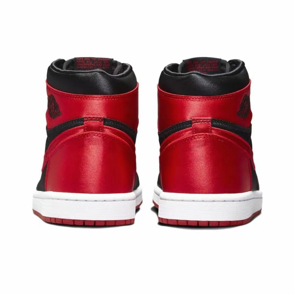 Nike Air Jordan 1 Retro High OG Satin Bred