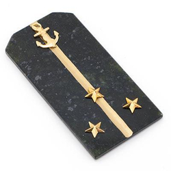 Магнит "Старший лейтенант ВМФ" камень змеевик R113978