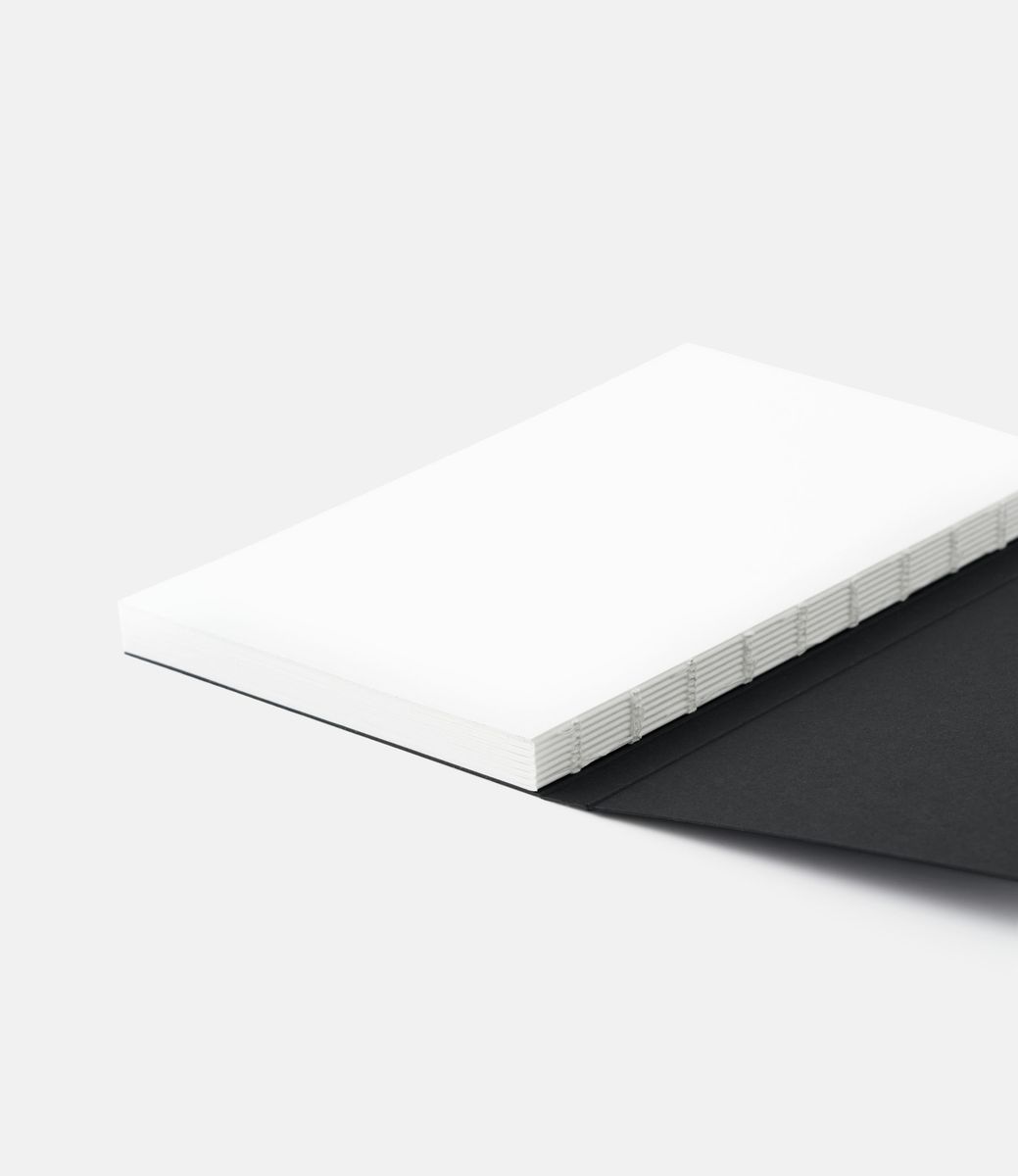Ajoto Notebook No.3 — карманный блокнот для рисования