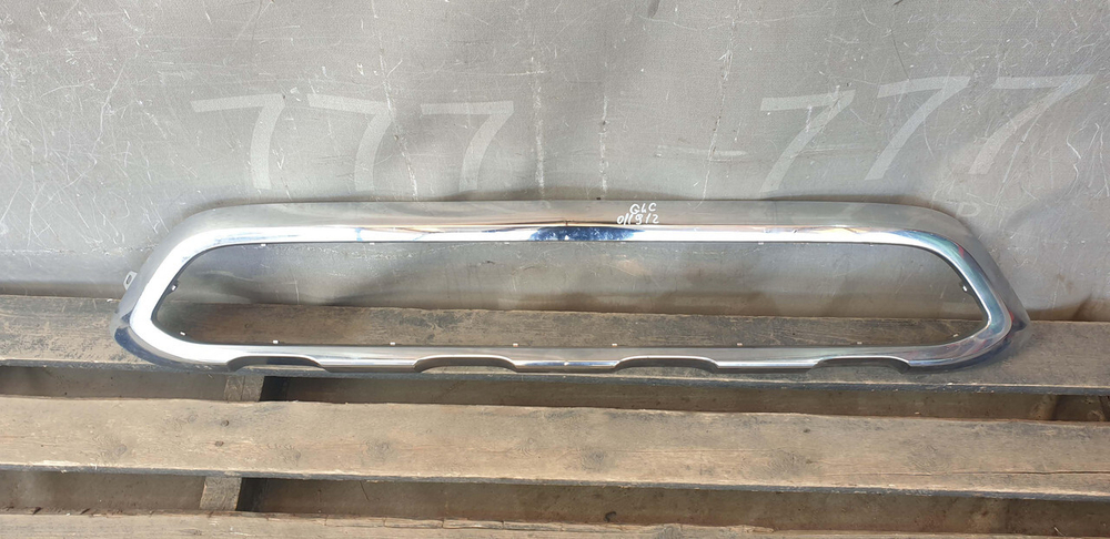 Молдинг переднего бампера Mercedes GLC (X253) 15-19 Б/У Оригинал A2538851625