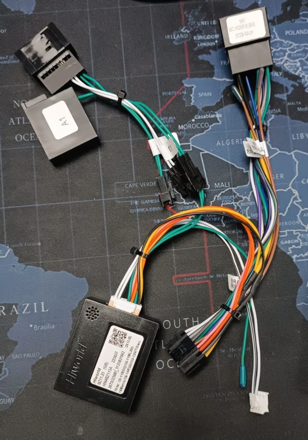 Установочный комплект для MERCEDES G класс W463 2001-2006, C класс W203, CLK C209/W209, Vito, Viano  KUBERG MKD-7108-S10