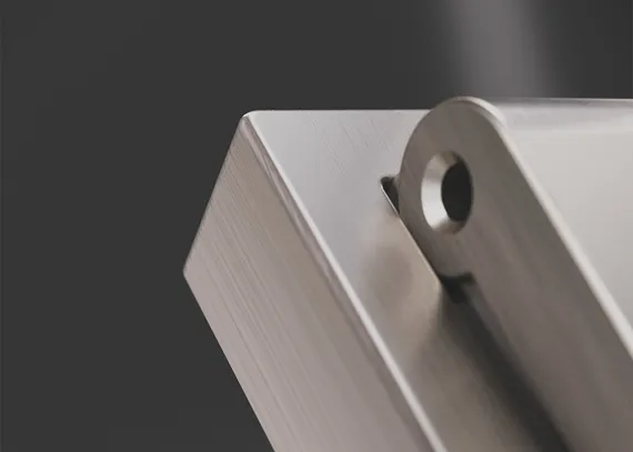 Накладка для розетки с заземлением, защитными шторками и крышкой Voltum S70 Metal Никель VLSM000811