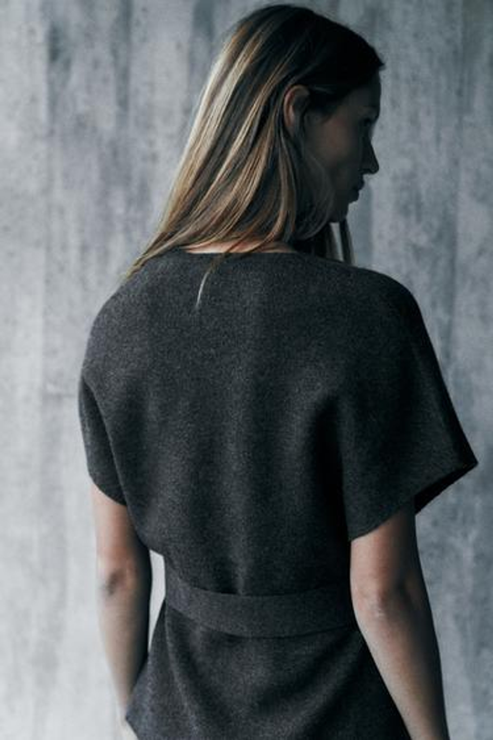 ТРИКОТАЖНЫЙ ЖИЛЕТ С ПОДВЯЗКАМИ - ZARA