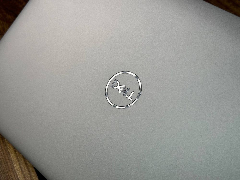 Ноутбук Dell Latitude 5320