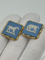 Запонки голубые с лошадьми Wedgwood