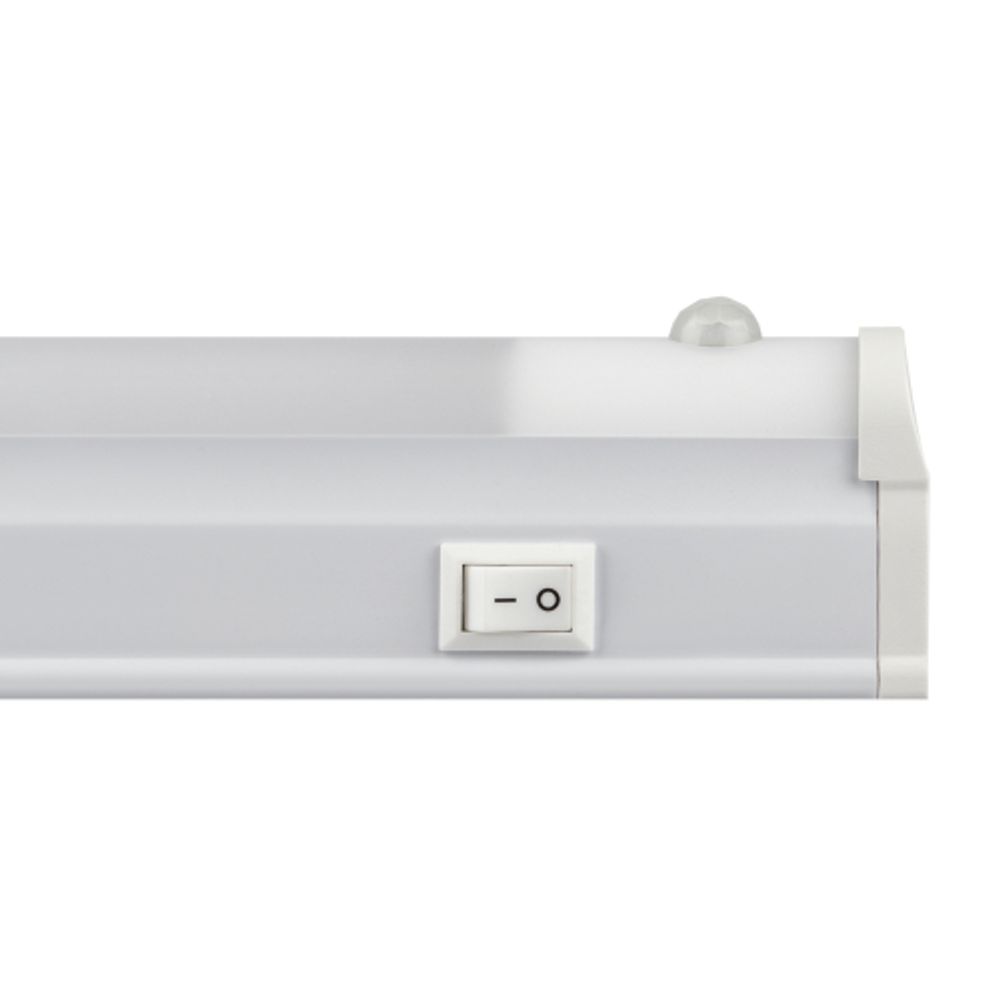 Линейный светодиодный светильник ЭРА LLED-02-08W-4000-MS-W 8Вт 4000K L574мм с датчиком движения | Бытовые светодиодные линейные светильники