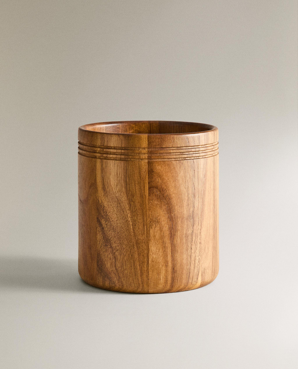 банка для продуктов из дерева Zara Home