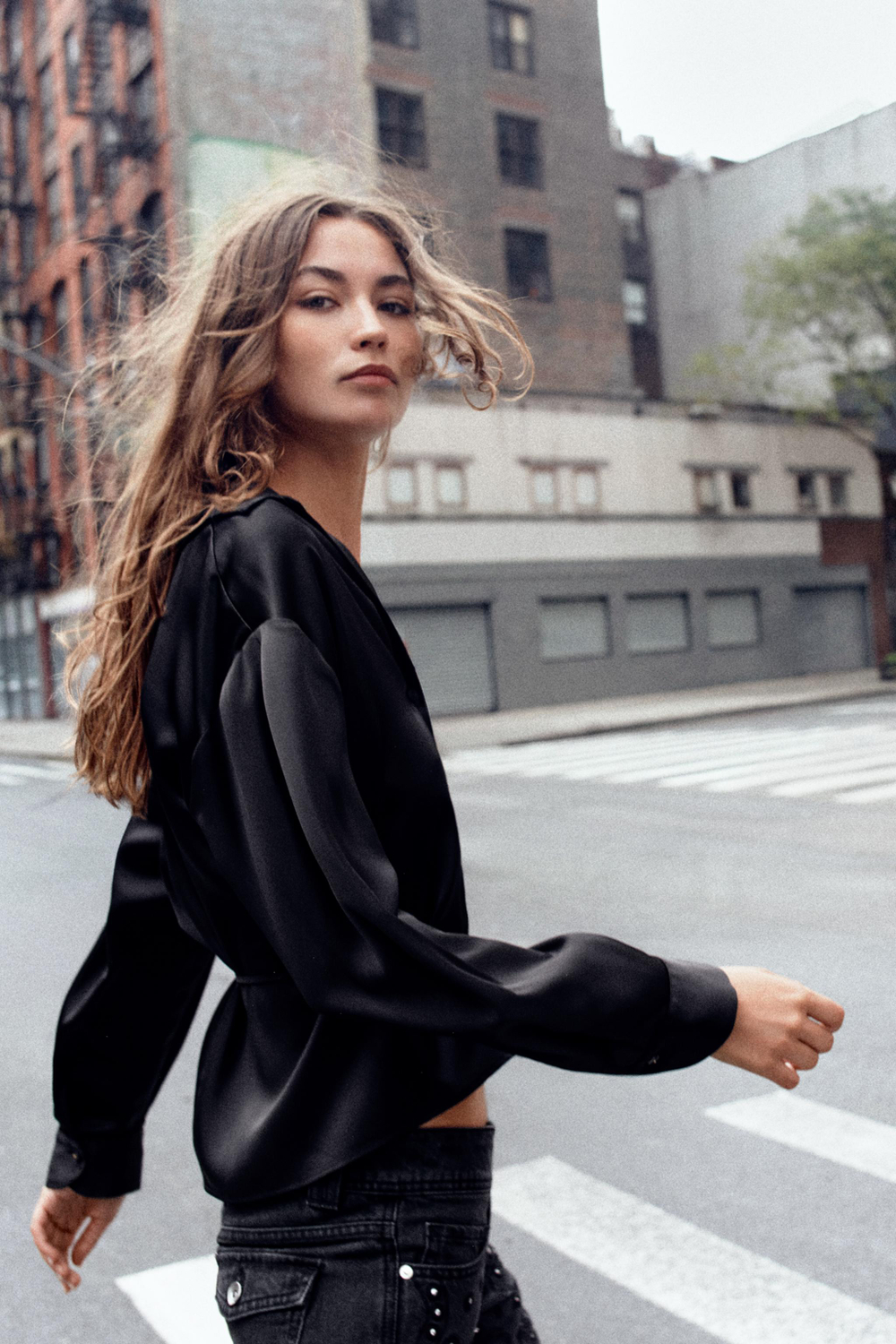 АТЛАСНАЯ РУБАШКА С РЕМНЕМ — ZARA