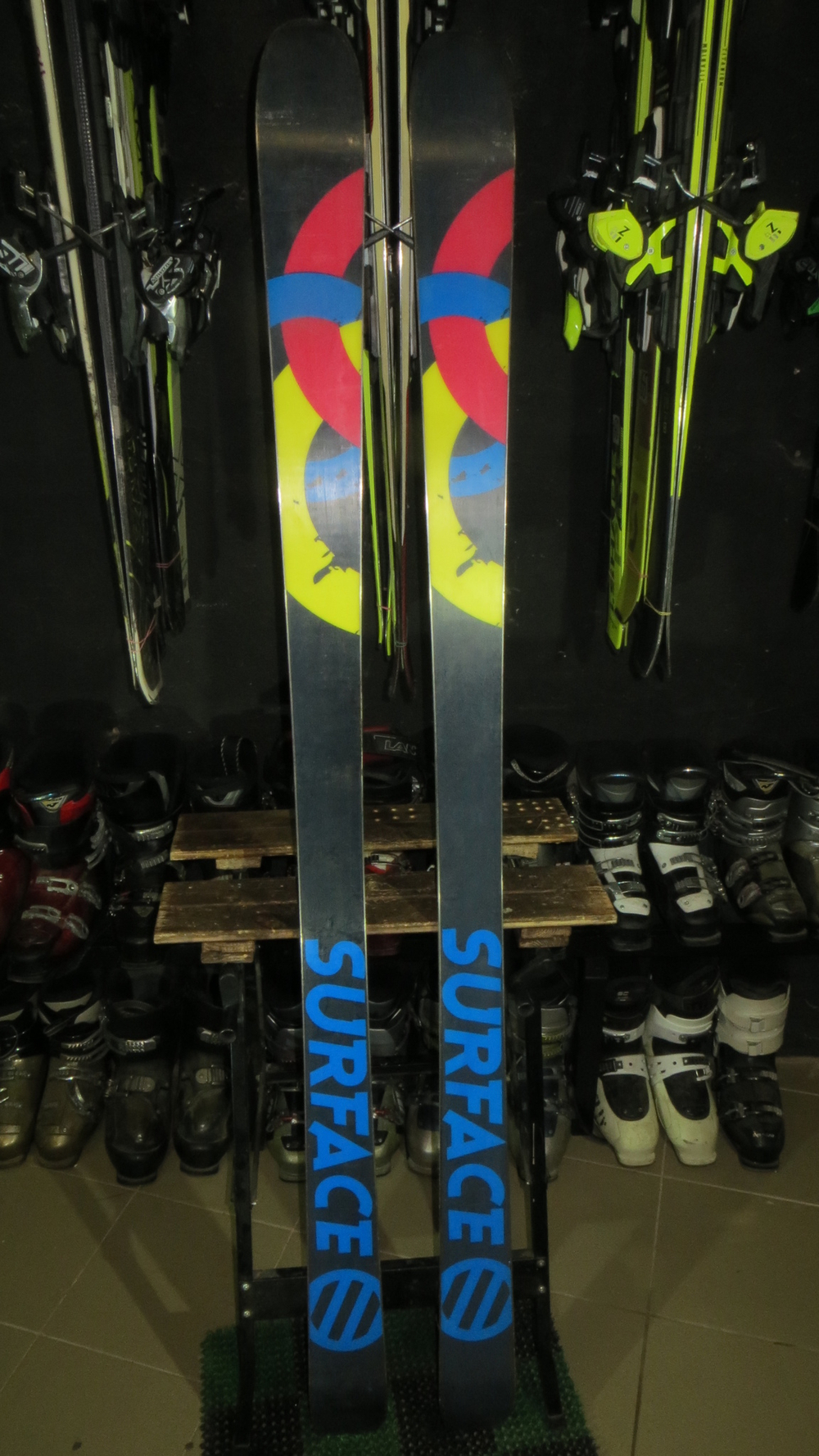 Горные лыжи Surface Nine Life Skis 2010 Размер 182