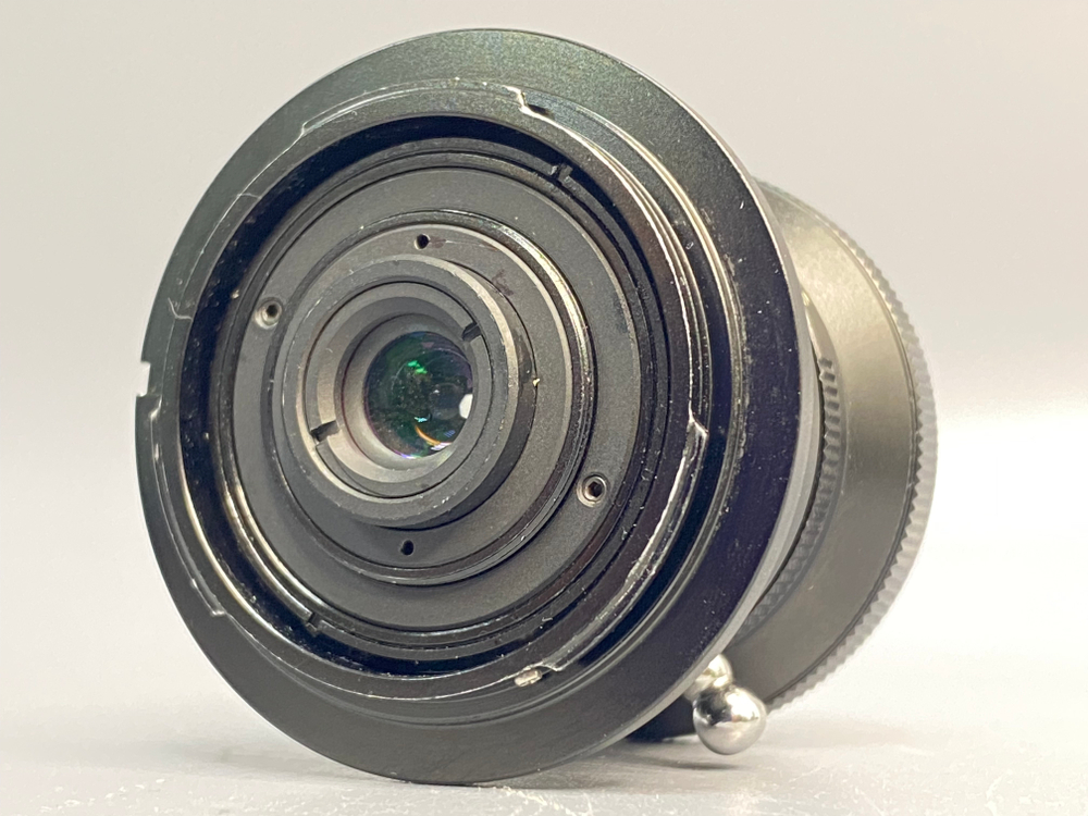 SLR Magic 8mm F4 MFT С царапинами