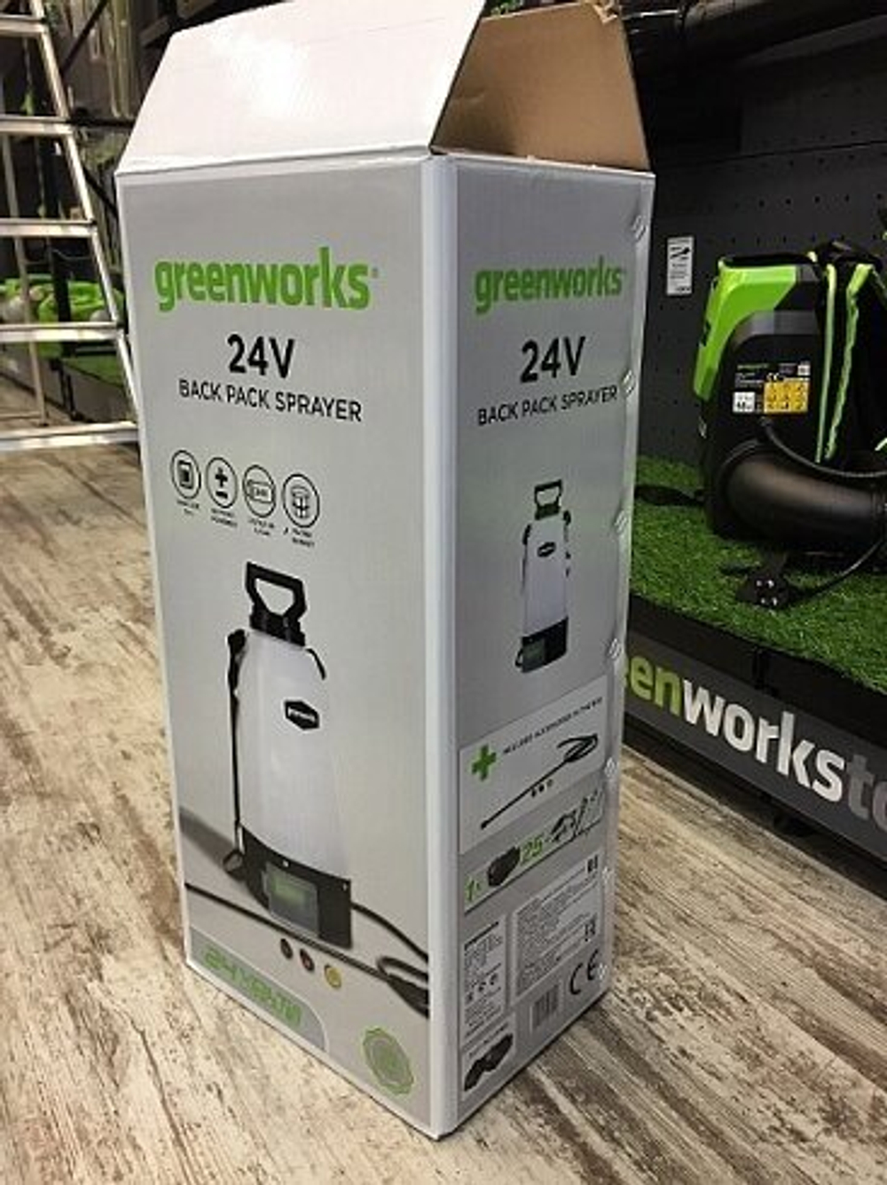Опрыскиватель аккумуляторный садовый GREENWORKS GSP1250 24В,7.57 л,2.2 л/мин,без АКБ и ЗУ (5103507)