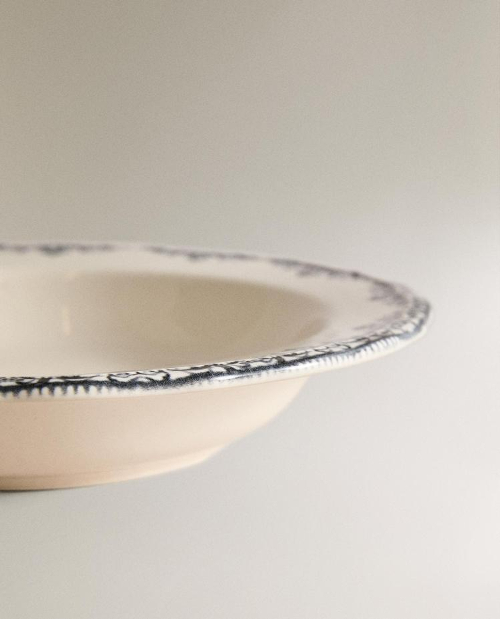 ZARA HOME ТАРЕЛКА ДЛЯ СУПА С РИСУНКОМ, СИНИЙ