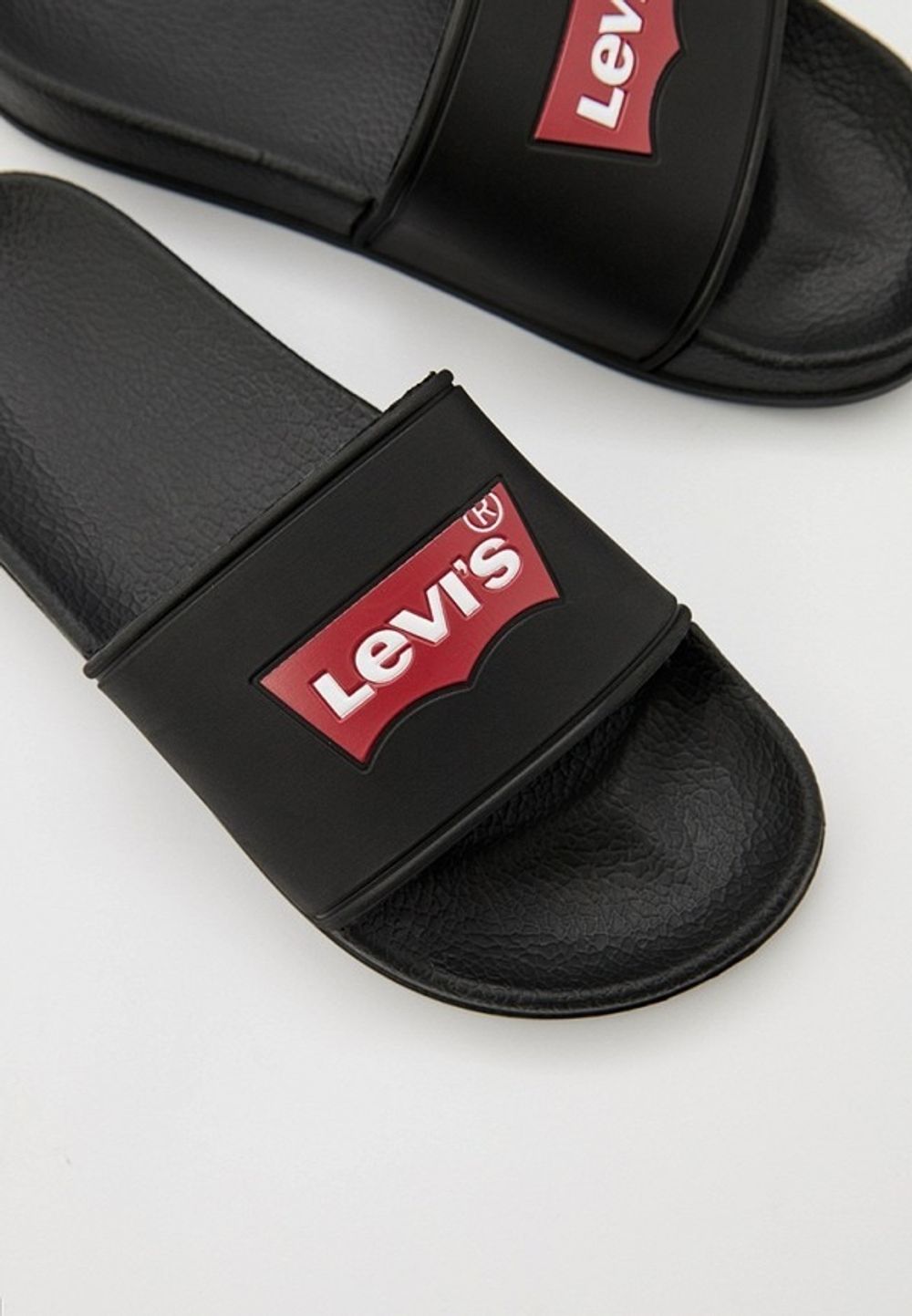 Сланцы мужские LEVI'S JUNE BATWING VB