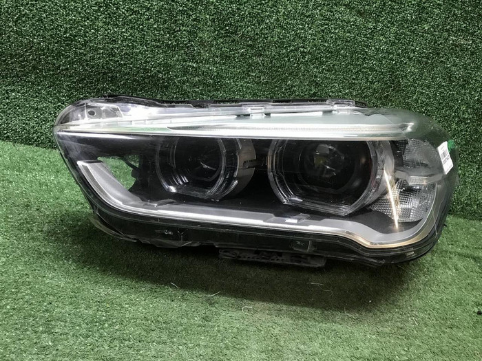Фара левая BMW X1 F48 (2015-2019) LED