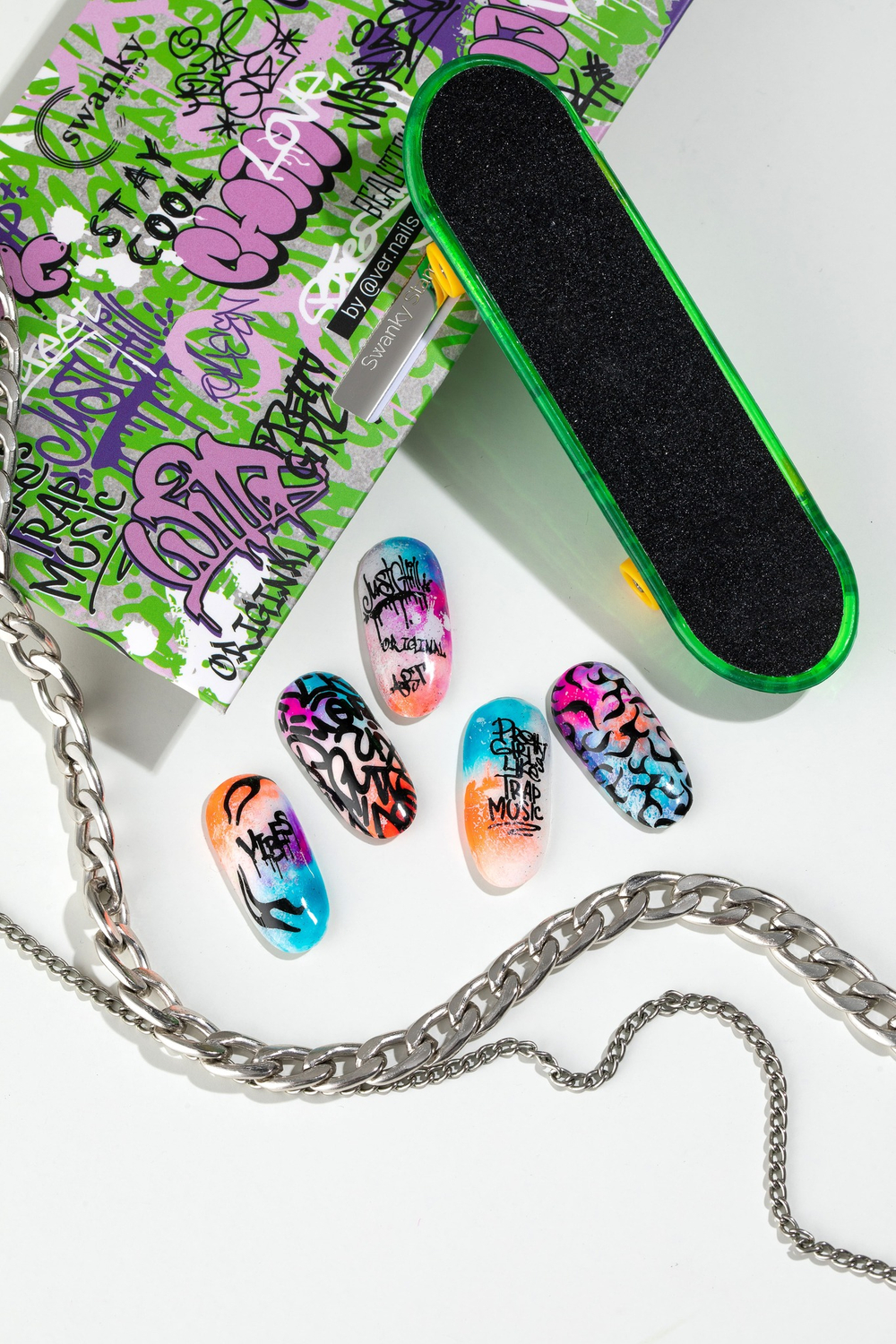 Swanky Stamping Пластина для стемпинга 127 графити