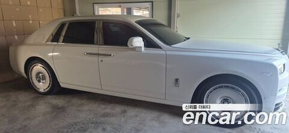 Rolls-Royce Phantom 6.7 V12 — 2025