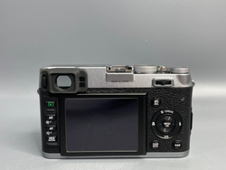 Fujifilm FinePix X100