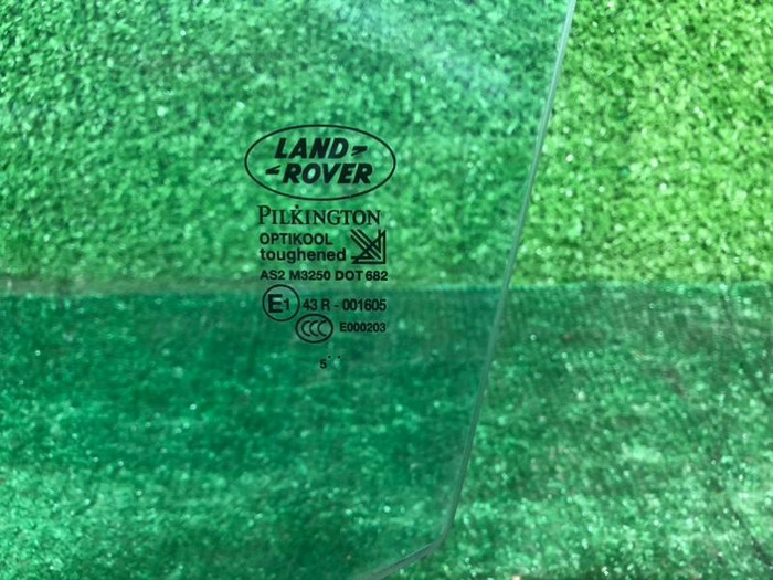 Стекло двери переднее левое Land-Rover Discovery 4 (2009-2016)
