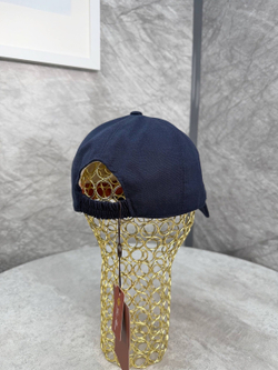 Бейсболка Loro Piana
