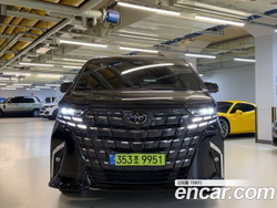 Toyota Alphard 2.5 HEV Executive AWD — 2024