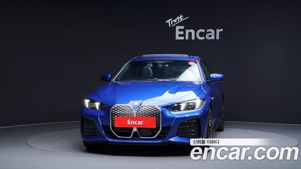 BMW i4 eDrive40 M Sports — 2025
