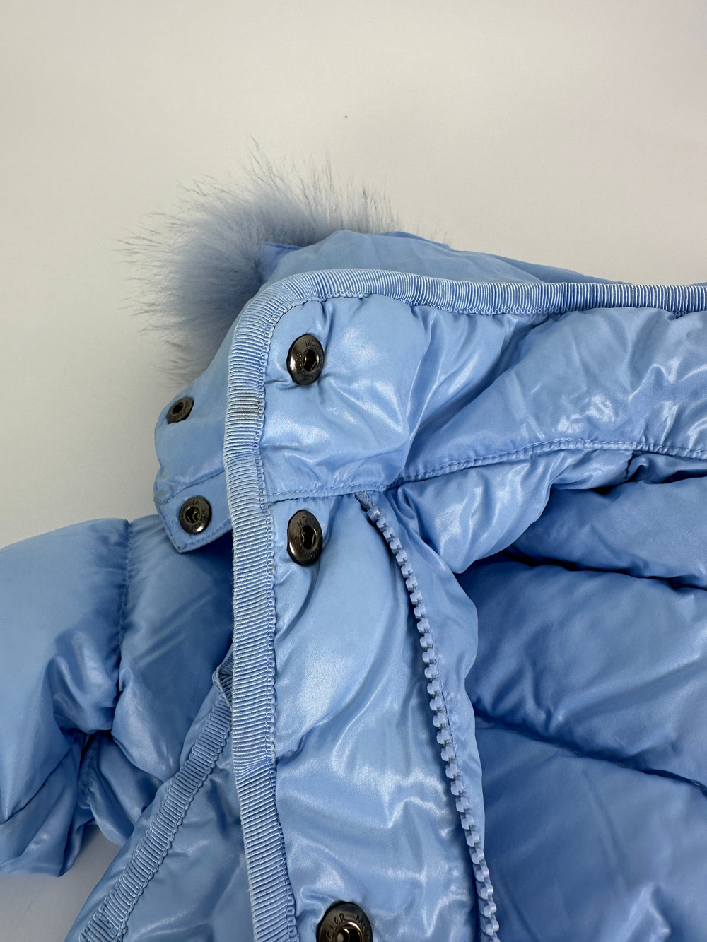 Пуховик Moncler