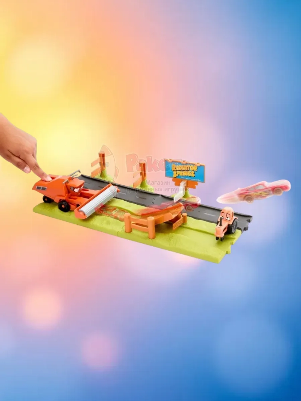 Трек Disney Cars Побег Фрэнка и гонки с трюками HRX48
