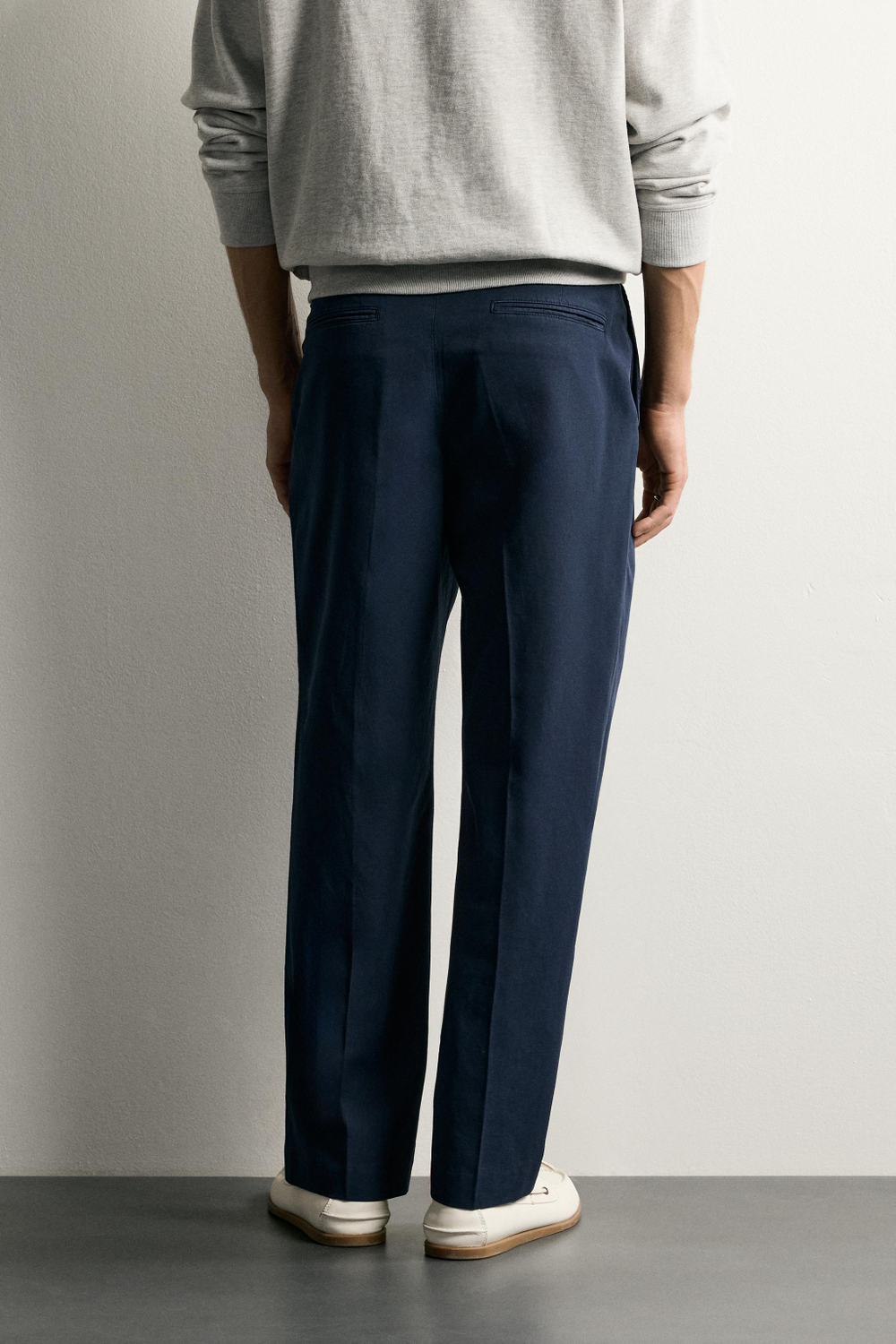 БРЮКИ RELAXED FIT С ЭФФЕКТОМ ПОТЕРТОСТИ — ZARA