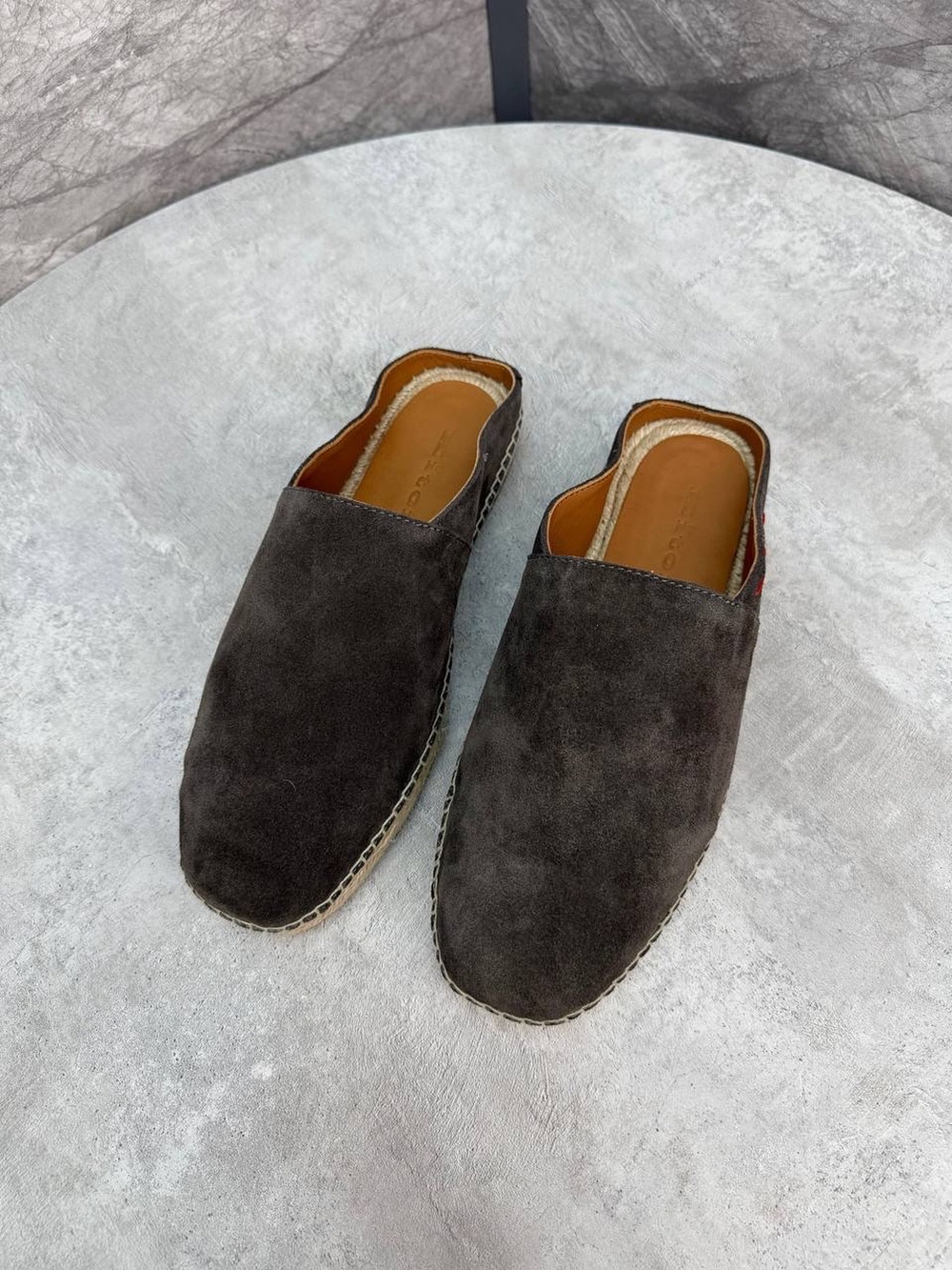 Мюли Kiton
