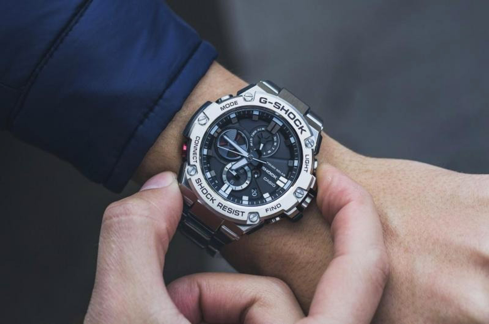 Часы Casio GST-B100D-1A