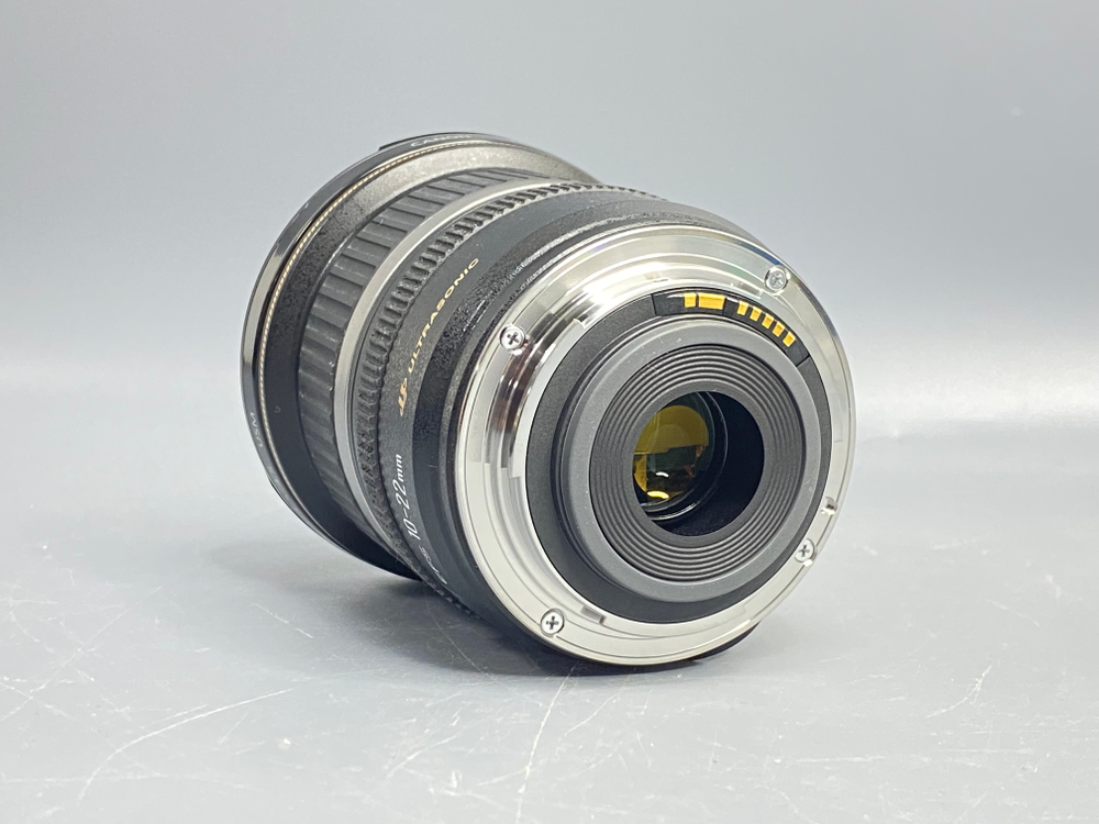 Canon EF-S 10-22mm 3.5-4.5 USM
