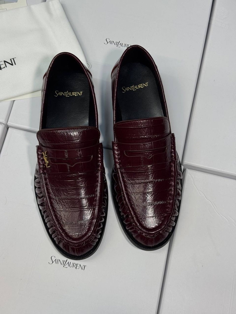Лоферы Yves Saint Laurent Casandre