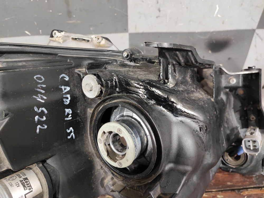 Фара левая ксенон Toyota Camry (XV50) 14-17 Б/У Оригинал 8118533891
